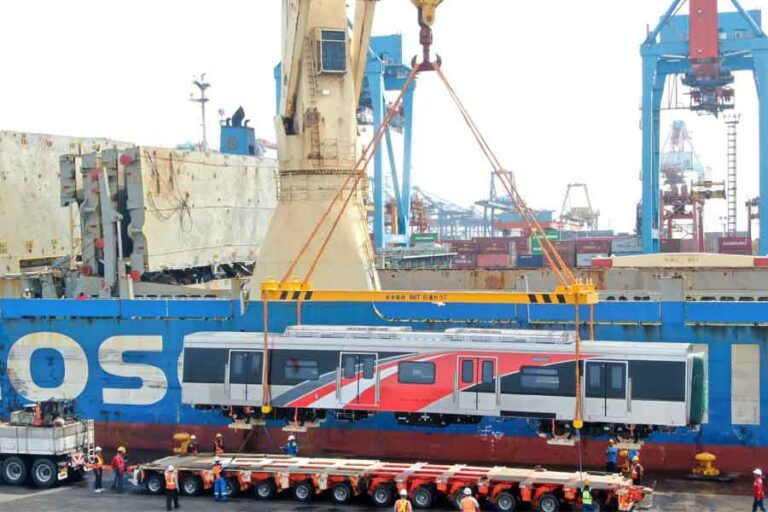 Trainset Baru Tiba di Tanjung Priok, PTP Nonpetikemas Dukung Kelancaran Transportasi Publik