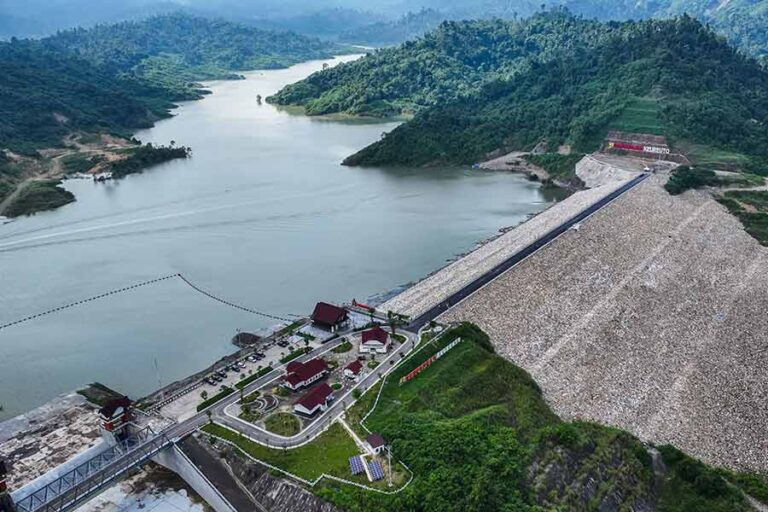 Brantas Abipraya berperan aktif membangun infrastruktur nasional, khususnya yang berpotensi menyokong investasi Danantara