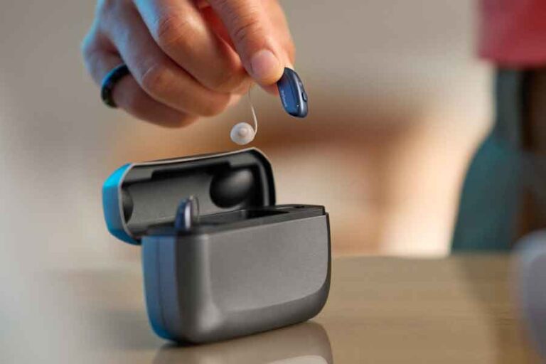 GN Luncurkan ReSound Vivia, Alat Bantu Dengar AI Terkecil di Dunia ReSound Vivia