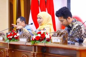 Gubernur Khofifah Optimis Koperasi Desa Merah Putih Dorong Pertumbuhan Ekonomi dan Turunkan Kemiskinan Rakor Penguatan Ekonomi Desa bersama Kemenkop