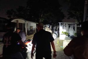 Satpol PP Surabaya Temukan Alat Kontrasepsi di Area Pemakaman Kembang Kuning dalam Operasi Asuhan Rembulan