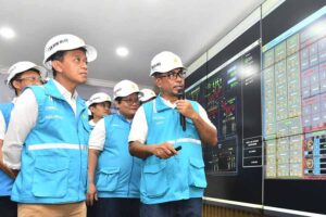 Dorong Energi Bersih, Menteri Bahlil Instruksikan PLN Bangun PLTP 40 MW di Maluku Menteri ESDM Bahlil Lahadalia saat kunjungan kerja di Kota Ambon