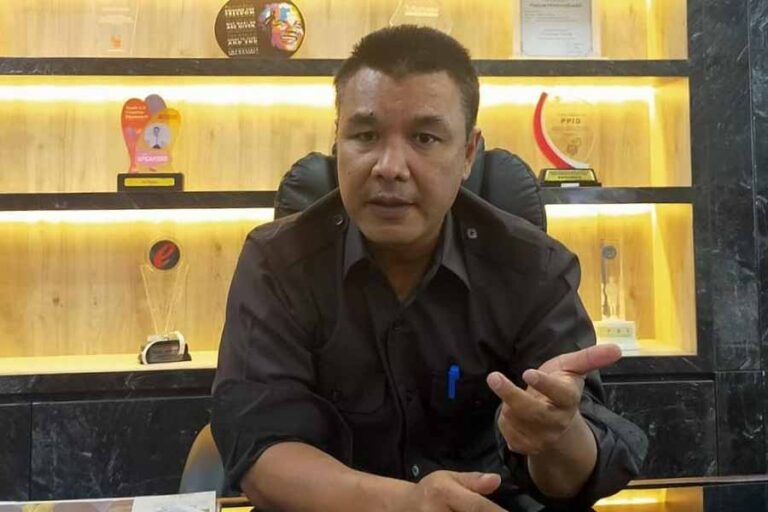 Viral Video Pria Berseragam Satgas Diduga Mencuri, Pemkot Surabaya: Bukan Petugas Resmi Pelaksana Tugas Kepala Dinas Komunikasi dan Informatika (Dinkominfo) Kota Surabaya, M. Fikser