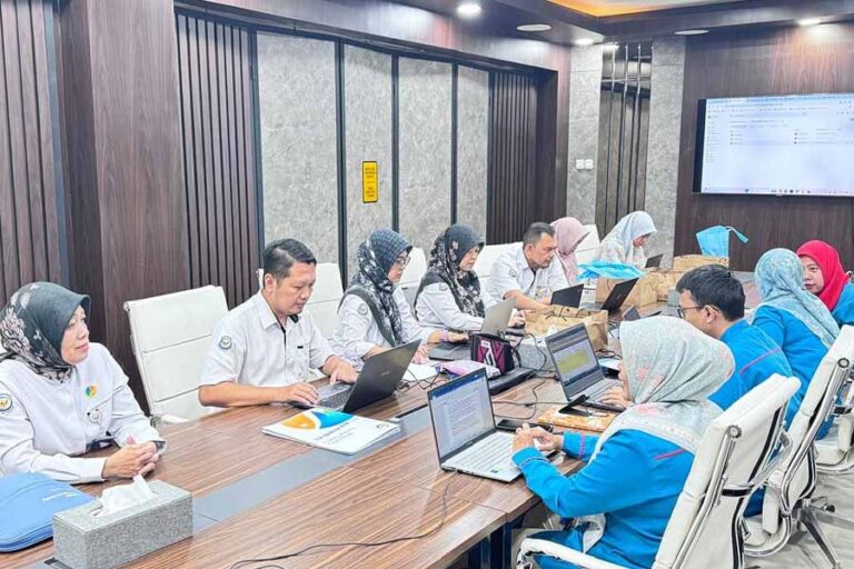 KKP terapkan inspeksi mutu pre-border untuk lindungi konsumen dan pastikan keamanan produk perikanan sebelum beredar di pasar Indonesia.