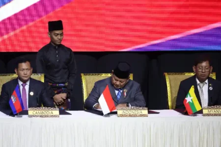 Presiden Prabowo bersama pemimpin ASEAN teken Deklarasi Kuala Lumpur 2045, menegaskan visi kolektif ASEAN yang tangguh, inklusif, dan berkelanjutan.