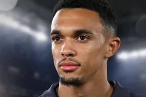 Resmi Gabung Real Madrid, Trent Alexander-Arnold Kenakan Jersey Nomor Punggung 12 Trent Alexander-Arnold (foto: instagram @realmadrid)