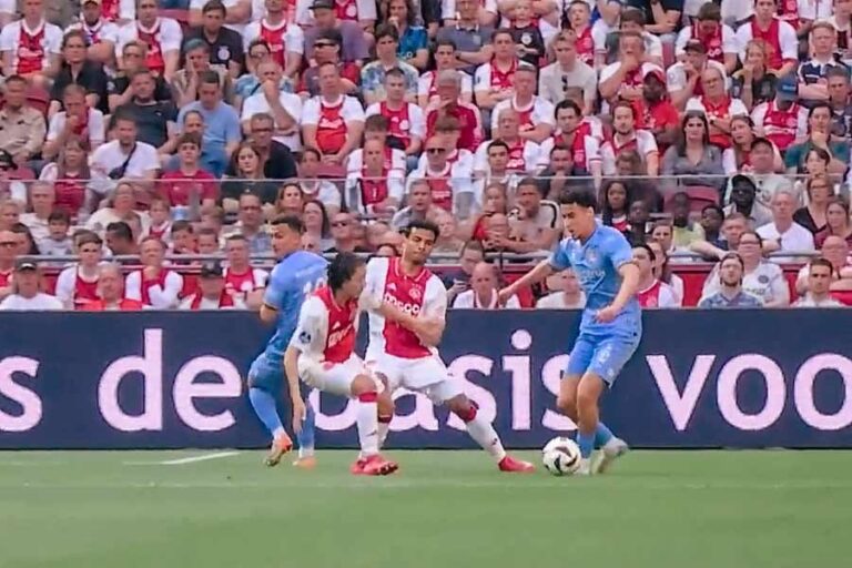 Ajax vs NEC di Johan Cruijff ArenA (foto: istimewa)