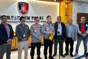 Polri tangguhkan penahanan mahasiswi ITB SSS dalam kasus meme AI Prabowo-Jokowi, pertimbangkan aspek kemanusiaan dan masa depan akademiknya.