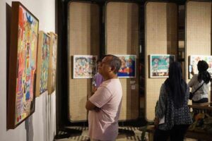 ARTOTEL Yogyakarta Gelar Pameran Seni Kegembiraan dan Ketulusan Bersama Ekwan Marianto ARTOTEL Yogyakarta hadirkan pameran seni Kegembiraan dan Ketulusan karya Ekwan Marianto