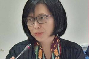 Prof Dra Myrtati Dyah Artaria MA PhD