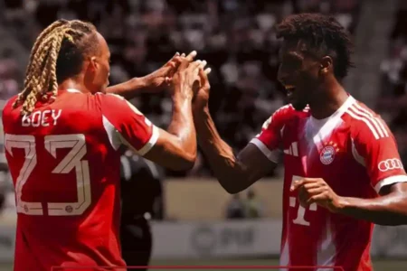 Bayern München merayakan kemenangan atas Auckland City FC dalam Piala Dunia Antarklub FIFA 2025