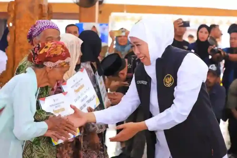 Gubernur Jawa Timur, Khofifah Indar Parawansa