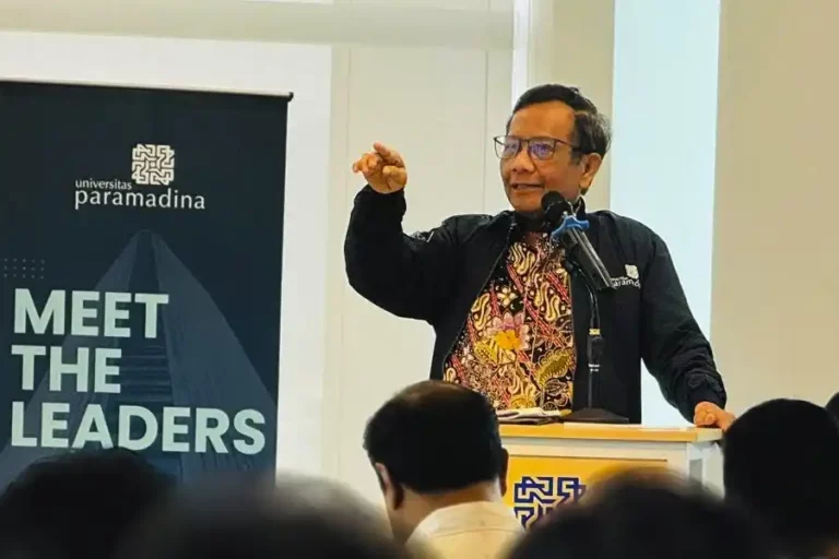 Mahfud MD (sumber foto: facebook @OfficialMahfudMD)