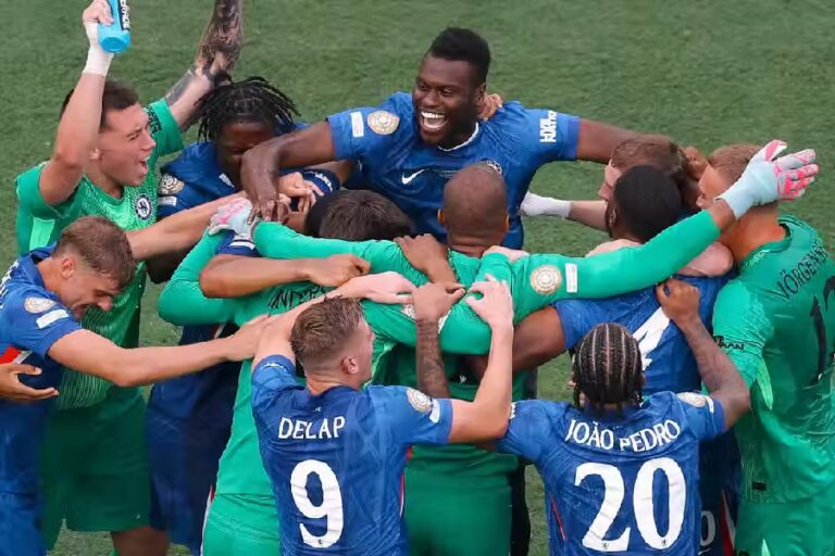 Chelsea Juara Piala Dunia Antarklub 2025, Tendangan Palmer dan Pedro Lumpuhkan PSG 3-0 Chelsea menang telak lawan PSG di Final Piala Dunia Antarklub 2025 (sumber foto: facebook @ChelseaFC)