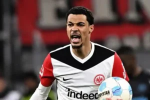 Liverpool Resmi Rekrut Hugo Ekitike dari Frankfurt Senilai Rp 1,7 Triliun Lebih! Hugo Ekitike (sumber foto: instagram @hekitike11)