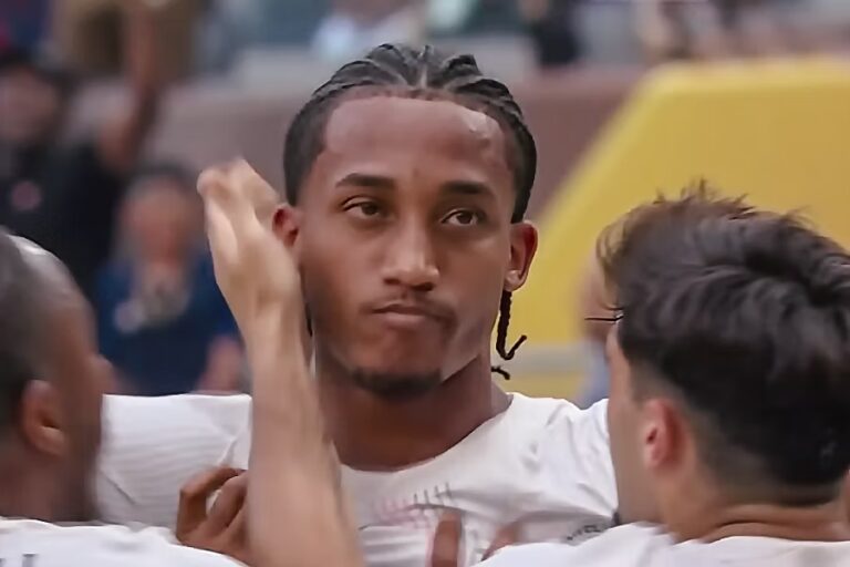 Joao Pedro Hancurkan Mimpi Fluminense, Chelsea Lolos ke Final Piala Dunia Antarklub 2025 Ekspresi dingin João Pedro usai cetak gol dalam laga semifinal Piala Dunia Antarklub 2025 melawan Fluminense di MetLife Stadium