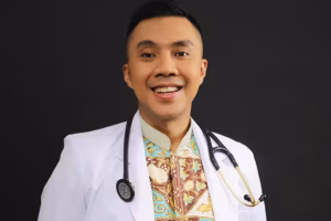 dr. Gia Pratama, dokter dan edukator kesehatan digital