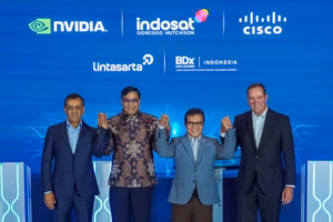 Indonesia percepat pengembangan AI lewat Indosat, NVIDIA, dan Cisco. Targetkan infrastruktur aman, SDM unggul, dan ekosistem AI nasional.