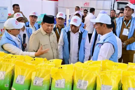 Presiden Resmikan 80.081 Koperasi Merah Putih, Warga Klaten Harap Harga Produk Lebih Murah Presiden Prabowo Subianto usai meluncurkan kelembagaan 80.081 Koperasi Desa/Kelurahan Merah Putih (KDMP/KKMP) di Desa Bentangan, Kecamatan Wonosari, Kabupaten Klaten