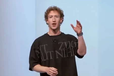 Mark Zuckerberg Gaet Ilmuwan Top OpenAI demi Ambisi AI Supercerdas di Meta Mark Zuckerberg (foto: Dok UploadVR)