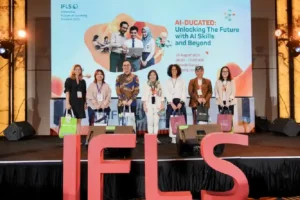 IFLS 2025: REFO Dorong Pemanfaatan AI yang Bijak untuk Pendidikan dan Generasi Masa Depan IFLS 2025 hadir di Tangerang, bahas peran AI dalam pendidikan.