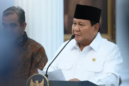 Prabowo Pimpin Sidang Kabinet, Tegaskan Soliditas TNI-Polri dan Langkah Tegas Jaga Stabilitas Nasional Presiden RI Prabowo Subianto (foto: Dok BPMI Setpres)