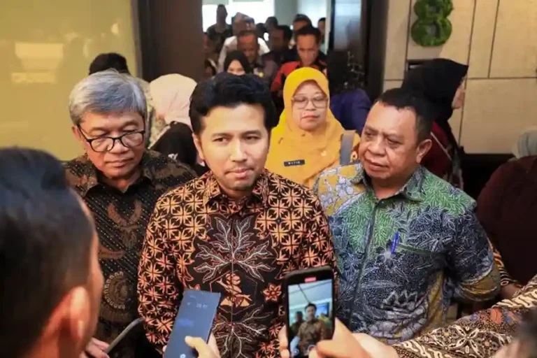 Emil Elestianto Dardak