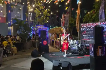 Artotel Wanderlust rayakan HUT RI 2025 dengan promo menginap, kuliner favorit Bung Karno, lomba kemerdekaan, dan kolaborasi seni Nusantara.