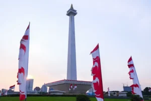Pesta Rakyat HUT ke-80 RI di Monas: Kemenpar Hadirkan Hiburan Gratis untuk Masyarakat Pesta Rakyat HUT ke-80 RI digelar di Monas dan Sudirman-Thamrin dengan bazar, hiburan musik, permainan tradisional, hingga pesta kembang api.