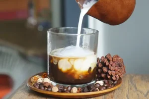Roca Restaurant Artotel Yogyakarta Hadirkan Promo Sip Happens untuk Temani Work From Café 24 Jam Roca Restaurant Artotel Yogyakarta hadirkan promo Sip Happens dengan kopi dan jus segar