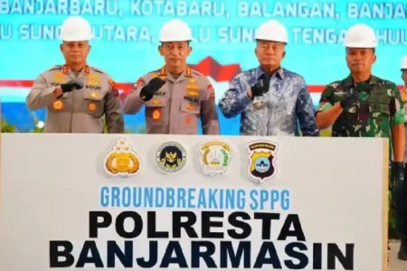 Kapolri Resmikan dan Groundbreaking 10 SPPG di Kalsel, Dukung Program MBG Kapolri Jenderal Listyo Sigit Prabowo resmikan dua SPPG dan groundbreaking 10 SPPG di Kalimantan Selatan