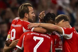 Bayern Munich Tampil Perkasa di Babak Pertama, Hajar RB Leipzig 3-0 di Allianz Arena Bayern Munich tampil solid. Babak pertama, Bayern langsung unggul 3-0 lawan RB Leipzig (sumber foto: facebook @fcbayern.en)