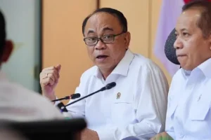 Kemenkop Gandeng Perguruan Tinggi, Perkuat SDM Kopdes Merah Putih untuk Majukan Ekonomi Desa Menkop Budi Arie Setiadi (foto: Dok Humas Kementerian Koperasi)