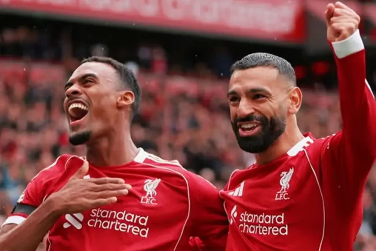 Liverpool Tak Terbendung di Derby Merseyside: Everton Terpuruk, Gravenberch dan Ekitike Jadi Penentu Lanjutkan tren sempurna di Premier League, Liverpool kalahkan Everton 2-1 di Derby Merseyside (sumber foto: facebook @Liverpool FC)