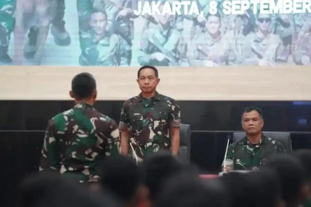 Panglima TNI Beri Pengarahan Personel Purna Tugas Latma Purkota Yordania dan Belarusia Panglima TNI Jenderal Agus Subiyanto beri pengarahan personel purna tugas Latma Purkota Yordania dan Belarusia