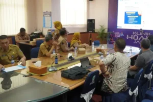 Diskominfo Jatim dan PENS Matangkan Rencana Kerja Sama Transformasi Digital Diskominfo Jatim dan PENS bahas rencana kerja sama lewat PKS, fokus pada keamanan siber, data science, inovasi teknologi, dan penguatan transformasi digital.