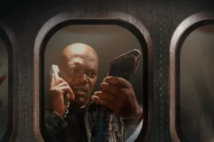 Sinopsis Snakes on a Plane (2006): Film Kultus Samuel L. Jackson yang Jadi Fenomena Internet, Namun Gagal di Box Office Samuel L. Jackson sebagai Agent Neville Flynn dalam film Snakes on a Plane (2006)