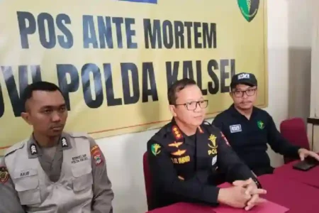 Tim DVI Polda Kalsel berhasil identifikasi delapan korban helikopter jatuh di Tanah Bumbu. Enam korban sudah dipulangkan, dua menunggu keluarga.