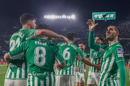 Tim Real Betis (sumber foto: facebook @realbetisbalompie)