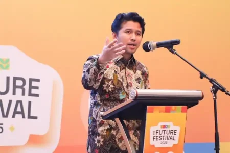 Wagub Jawa Timur Emil Dardak