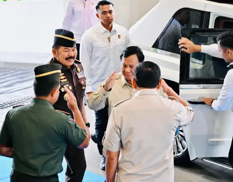 Penyerahan uang pengganti kerugian negara sebesar Rp 13.255.244.538.149,00 dari Kejaksaan Agung kepada Kementerian Keuangan Republik Indonesia.