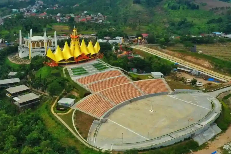 ASDP bangun amphitheater berkapasitas 10.000 orang di BHC Lampung. Siap jadi ikon budaya dan destinasi wisata unggulan di Selatan Sumatera.