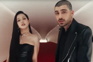 Jisoo BLACKPINK dan Zayn Malik Kolaborasi dalam Eyes Closed, Teaser Video Musiknya Bikin Heboh! Tangkapan layar official music video teaser 'Eyes Closed' JISOO X ZAYN (sumber: Youtube @JISOO)