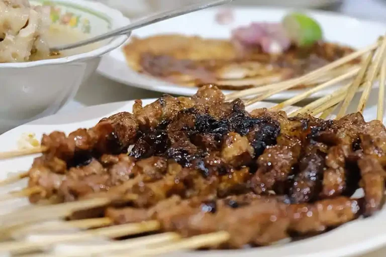 Riset Jakpat: Selera Tradisional Masih Dominan di Pasar Kuliner Lokal Indonesia Ilustrasi kuliner Indonesia (foto: Syauqy Ayyash, unsplash)