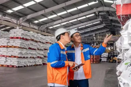 Pupuk Kaltim pastikan stok 161.993 ton pupuk siap salur untuk musim tanam Oktober–Maret 2025 guna mendukung ketahanan pangan nasional.
