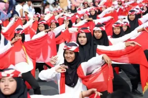Napak Tilas Sawunggaling 2025: 1.000 Penari Remo Semarakkan Warisan Budaya Surabaya 1.000 pelajar ramaikan Tari Remo massal dalam Sembrani Bumi Nusantara 2025