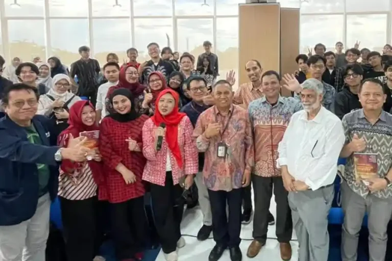 Universitas Paramadina Bahas Dinamika Asia Pasifik dan Luncurkan Buku Studi Hubungan Bilateral Tiongkok Universitas Paramadina gelar kuliah umum dan luncurkan buku tentang hubungan bilateral Tiongkok di tengah dinamika geopolitik Asia Pasifik yang kian kompleks.