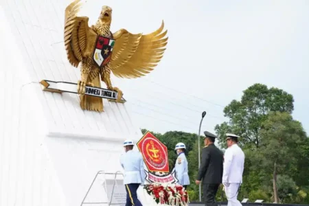 Laksdya TNI Hersan pimpin Ziarah Nasional HUT ke-80 TNI di TMP Kalibata sebagai bentuk penghormatan pada pahlawan bangsa, Jumat 3 Oktober 2025.