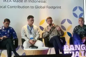 IKEA Indonesia Pacu Ekspor Furnitur Lokal, Perkuat Posisi Indonesia di Rantai Pasok Global IKEA Indonesia bermitra dengan 17 produsen lokal. Produk "Buatan Indonesia" kini diekspor ke 60+ negara, dongkrak daya saing industri nasional.