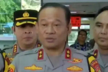 Puluhan Korban Ledakan SMAN 72 Jakarta Dirawat, Polisi Dirikan Posko Informasi di Dua RS Kapolda Metro Jaya Irjen Pol. Asep Edi Suheri